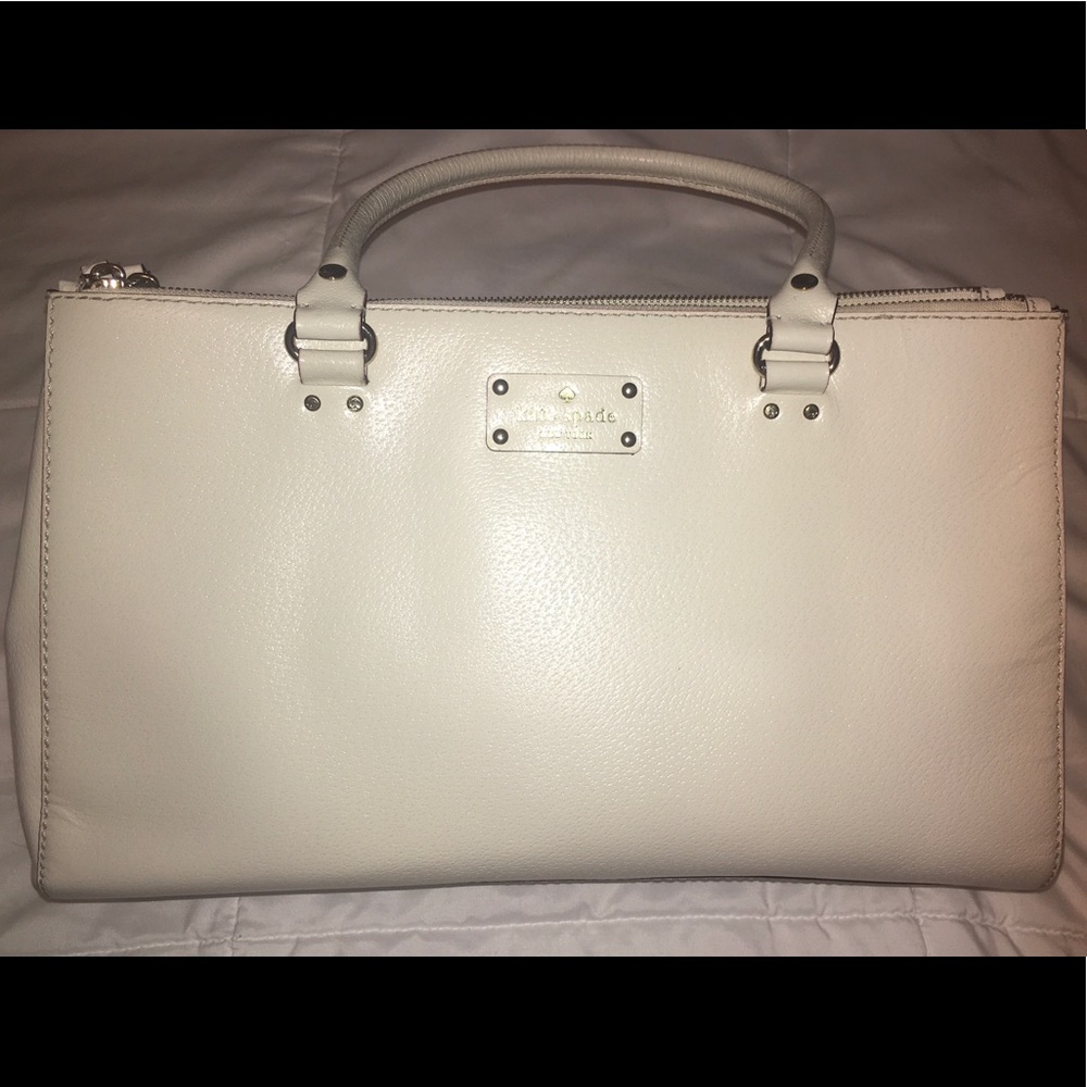 SOLD👛👛EUC Kate Spade New York Sydney Double Zip